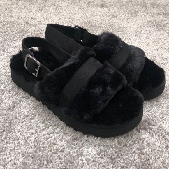 Koolaburra UGG Fuzz’d Out Black Sandal Women’s Size 7 - Picture 1 of 6